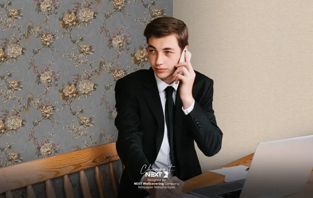 برای اتاق کوچک کاغذ دیواری براق انتخاب کنیم یا مات؟